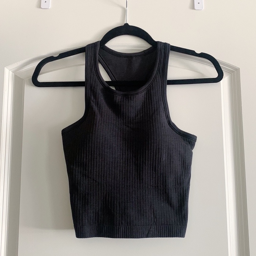 Lululemon Ebb to Street Cropped Tank